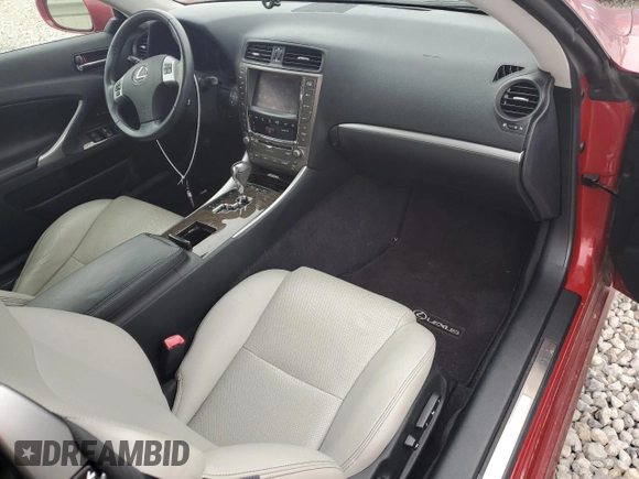 2011 Lexus IS 250 C z VIN JTHFF2C21B2520084, wystawiony jako Copart lot #55036975 z przebiegiem 67 646 mil mil oraz Szkoda całkowita • Salvage title. Historia ofert i sprzedaży dostępna na DreamBid. Obrazek 8.