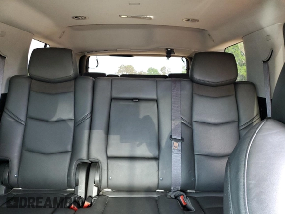2016 Cadillac Escalade Luxury Collection z VIN 1GYS4BKJ6GR249014, wystawiony jako Copart lot #55329015 z przebiegiem 116 444 mil mil oraz Szkody całkowita. Historia ofert i sprzedaży dostępna na DreamBid. Obrazek 10.