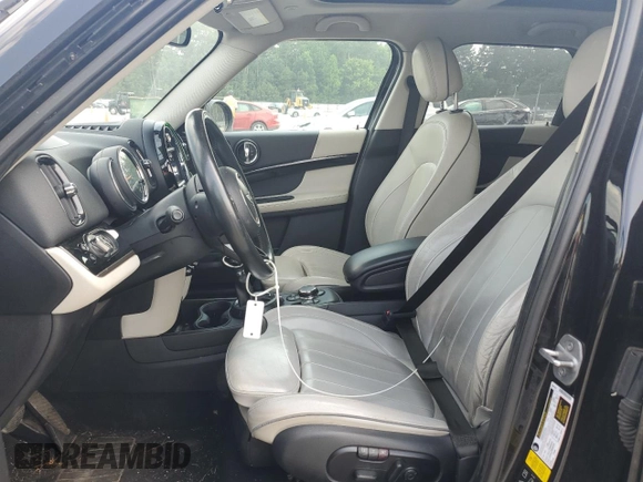 2017 MINI Countryman Cooper S with VIN WMZYT5C36H3D78964, listed as a Copart auction lot 59536135 with 129,258 mi miles and Salvage title. Bid and sale history available at DreamBid. Image 7.