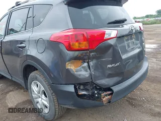 2013 Toyota RAV4 LE z VIN 2T3ZFREV0DW005389, wystawiony jako IAAI lot #42625496 z przebiegiem 172 912 mil mil oraz . Historia ofert i sprzedaży dostępna na DreamBid. Obrazek 6.