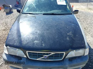 1999 Volvo V70 XC with VIN YV1LZ56D1X2593869, listed as a IAAI auction lot 41751957 with 1 mi miles. Bid and sale history available at carsss.com. Image 10.