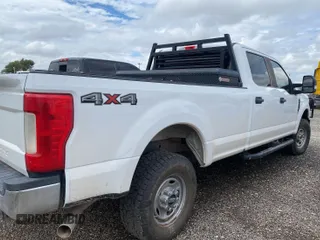 2019 Ford F-250 XL with VIN 1FT7W2B6XKEG23822, listed as a IAAI auction lot 42726903 with 178,569 mi miles and . Bid and sale history available at DreamBid. Image 18.