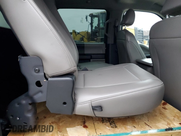 2020 Ford F-350 XL with VIN 1FT8W3DT2LEE18624, listed as a Copart auction lot 43855635 with 269,474 mi miles and Clean title. Bid and sale history available at DreamBid. Image 10.