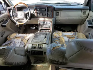 2002 Cadillac Escalade z VIN 1GYEC63TX2R296143, wystawiony jako Copart lot #45965545 z przebiegiem 288 265 mil mil oraz Szkoda całkowita • Salvage title. Historia ofert i sprzedaży dostępna na DreamBid. Obrazek 8.