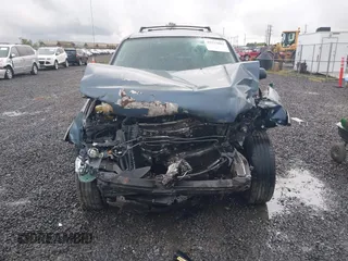 2005 Ford Escape XLT с VIN 1FMYU03125KB02628, выставлен на аукционе IAAI как лот 42222882 с пробегом Не указан миль и . История ставок и продаж доступна на DreamBid. Изображение 12.