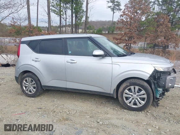2020 Kia Soul LX with VIN KNDJ23AU8L7011339, listed as a IAAI auction lot 41179070 with 107,072 mi miles. Bid and sale history available at carsss.com. Image 12.