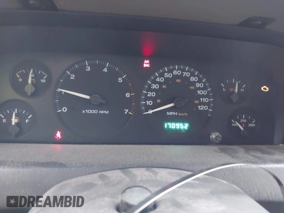 2004 Jeep Grand Cherokee Laredo z VIN 1J4GW48S64C132172, wystawiony jako IAAI lot #42163524 z przebiegiem 170 952 mil mil oraz . Historia ofert i sprzedaży dostępna na DreamBid. Obrazek 7.