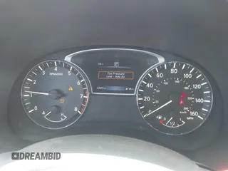 2016 Nissan Pathfinder SV with VIN 5N1AR2MN9GC615324, listed as a IAAI auction lot 42184115 with 67,673 mi miles. Bid and sale history available at carsss.com. Image 7.