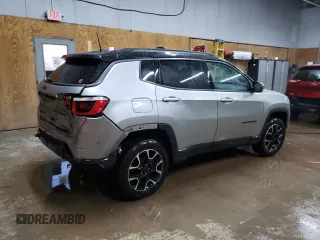 2020 Jeep Compass Trailhawk with VIN 3C4NJDDB4LT112426, listed as a Copart auction lot 56547345 with 40,827 mi miles and Salvage title. Bid and sale history available at DreamBid. Image 3.