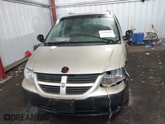 2007 Dodge Caravan SE with VIN 1D4GP25R27B244733, listed as a IAAI auction lot 41898880 with 209,721 mi miles and . Bid and sale history available at carsss.com. Image 13.
