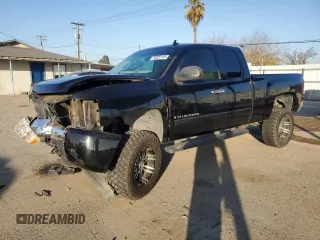 2007 Chevrolet Silverado 1500 LT w/1LT with VIN 2GCEC19C071731364, listed as a Copart auction lot 88822145 with 109,127 mi miles and Salvage Title. Bid and sale history available at carsss.com. Image 1.