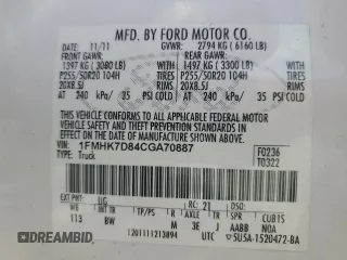 2012 Ford Explorer XLT z VIN 1FMHK7D84CGA70887, wystawiony jako Copart lot #55774075 z przebiegiem 198 628 mil mil oraz Czysty tytuł • Clean title. Historia ofert i sprzedaży dostępna na DreamBid. Obrazek 13.