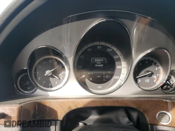 2013 Mercedes-Benz E 350 Luxury with VIN WDDHF5KB4DA680116, listed as a Copart auction lot 49037725 with 154,480 mi miles and Salvage Title. Bid and sale history available at DreamBid. Image 9.