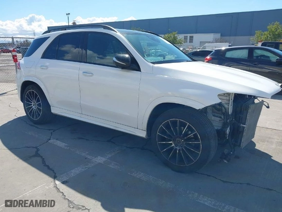 2022 Mercedes-Benz GLE with VIN 4JGFB4KB0NA672342, listed as a IAAI auction lot 41742865 with 27,923 mi miles. Bid and sale history available at carsss.com. Image 1.