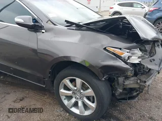 2011 Acura ZDX Tech Pkg with VIN 2HNYB1H46BH500215, listed as a IAAI auction lot 41902209 with 276,128 mi miles. Bid and sale history available at carsss.com. Image 19.