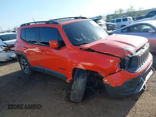2015 Jeep Renegade Latitude with VIN ZACCJABT3FPC08724, listed as a IAAI auction lot 41965168 with 95,590 mi miles. Bid and sale history available at carsss.com. Image 1.