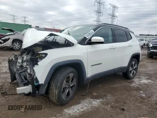 2019 Jeep Compass Latitude z VIN 3C4NJDBB2KT600968, wystawiony jako Copart lot #85966874 z przebiegiem Nie podano mil oraz Szkoda całkowita • Salvage title. Historia ofert i sprzedaży dostępna na DreamBid. Obrazek 1.
