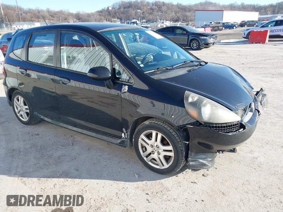2008 Honda Fit Sport with VIN JHMGD38648S034079, listed as a IAAI auction lot 41586372 with 208,102 mi miles. Bid and sale history available at carsss.com. Image 1.