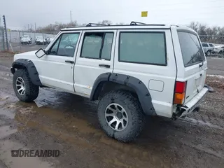 1990 Jeep Cherokee with VIN 1J4FJ78L0LL217723, listed as a IAAI auction lot 41788403 with 147,557 mi miles and . Bid and sale history available at DreamBid. Image 3.