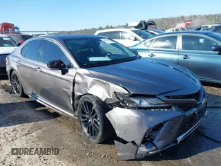 2021 Toyota Camry XSE z VIN 4T1K61AK8MU524018, wystawiony jako IAAI lot #41462568 z przebiegiem 138 812 mil mil oraz . Historia ofert i sprzedaży dostępna na DreamBid. Obrazek 1.