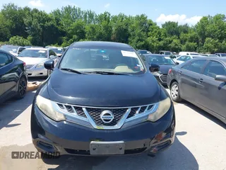 2013 Nissan Murano SL z VIN JN8AZ1MU7DW209031, wystawiony jako IAAI lot #42514806 z przebiegiem 192 047 mil mil oraz . Historia ofert i sprzedaży dostępna na DreamBid. Obrazek 6.