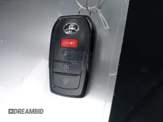2024 Toyota Prius LE z VIN JTDACAAU2R3019020, wystawiony jako IAAI lot #42128983 z przebiegiem 42 049 mil mil oraz . Historia ofert i sprzedaży dostępna na DreamBid. Obrazek 11.