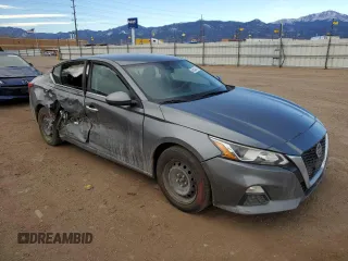 2020 Nissan Altima S with VIN 1N4BL4BV6LC236578, listed as a Copart auction lot 48825645 with 136,267 mi miles and Salvage Title. Bid and sale history available at carsss.com. Image 4.