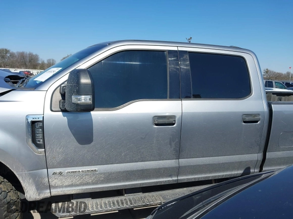 2020 Ford F-250 XL z VIN 1FT7W2BT7LED05048, wystawiony jako IAAI lot #41609250 z przebiegiem 134 575 mil mil oraz . Historia ofert i sprzedaży dostępna na DreamBid. Obrazek 15.