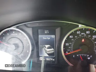 2017 Toyota Camry XLE z VIN 4T1BF1FK2HU759805, wystawiony jako IAAI lot #42313459 z przebiegiem 186 274 mil mil oraz . Historia ofert i sprzedaży dostępna na DreamBid. Obrazek 7.