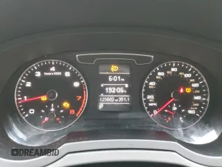 2016 Audi Q3 Premium Plus z VIN WA1BFCFSXGR021021, wystawiony jako Copart lot #54739915 z przebiegiem 125 602 mil mil oraz Szkoda całkowita • Salvage title. Historia ofert i sprzedaży dostępna na DreamBid. Obrazek 9.