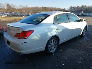 2007 Toyota Avalon XL with VIN 4T1BK36B37U176052, listed as a IAAI auction lot 41269824 with 346,531 mi miles. Bid and sale history available at carsss.com. Image 4.