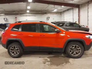 2021 Jeep Cherokee Trailhawk с VIN 1C4PJMBX2MD236855, выставлен на аукционе IAAI как лот 41254855 с пробегом 18 452 миль миль и . История ставок и продаж доступна на DreamBid. Изображение 13.