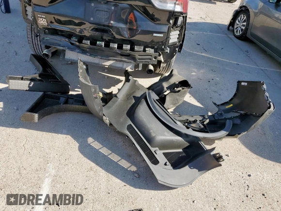 2020 Ford Escape SE z VIN 1FMCU0G62LUA54114, wystawiony jako Copart lot #58015855 z przebiegiem 106 857 mil mil oraz Szkoda całkowita • Salvage title. Historia ofert i sprzedaży dostępna na DreamBid. Obrazek 13.