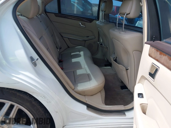 2014 Mercedes-Benz E-Class E 350 Sport with VIN WDDHF5KB6EA900342, listed as a IAAI auction lot 41697608 with 157,330 mi miles. Bid and sale history available at carsss.com. Image 8.