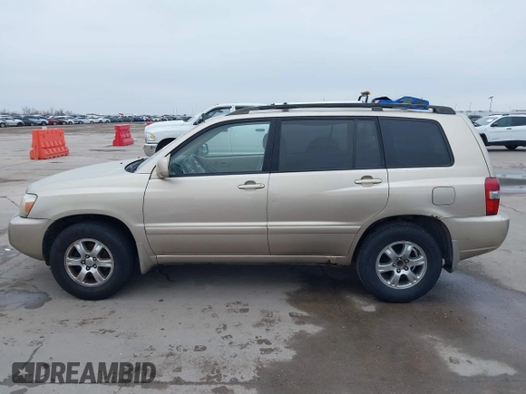 2006 Toyota Highlander z VIN JTEGP21A460115251, wystawiony jako IAAI lot #41704239 z przebiegiem 207 327 mil mil oraz . Historia ofert i sprzedaży dostępna na DreamBid. Obrazek 14.