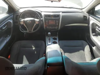 2015 Nissan Altima 2.5 SL with VIN 1N4AL3AP9FC424217, listed as a Copart auction lot 52362175 with 69,870 mi miles and Salvage Title. Bid and sale history available at carsss.com. Image 8.