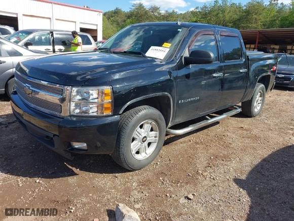 2008 Chevrolet Silverado 1500 LTZ with VIN 3GCEC13J88G196512, listed as a IAAI auction lot 41882054 with 364,912 mi miles. Bid and sale history available at carsss.com. Image 2.