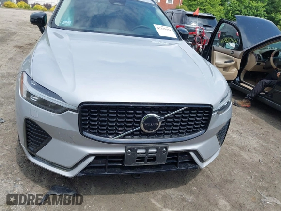 2023 Volvo XC60 Ultimate Dark Theme с VIN YV4062RX5P1347142, выставлен на аукционе IAAI как лот 42370431 с пробегом 19 510 миль миль и . История ставок и продаж доступна на DreamBid. Изображение 12.