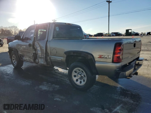2000 Chevrolet Silverado 1500 LS with VIN 2GCEK19TXY1379480, listed as a Copart auction lot 43135855 with 0 mi miles and Salvage Title. Bid and sale history available at carsss.com. Image 2.