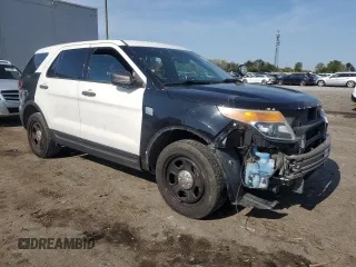 2015 Ford Utility Police Interceptor with VIN 1FM5K8AR9FGB26168, listed as a Copart auction lot 53638725 with 146,251 mi miles and Salvage Title. Bid and sale history available at carsss.com. Image 4.