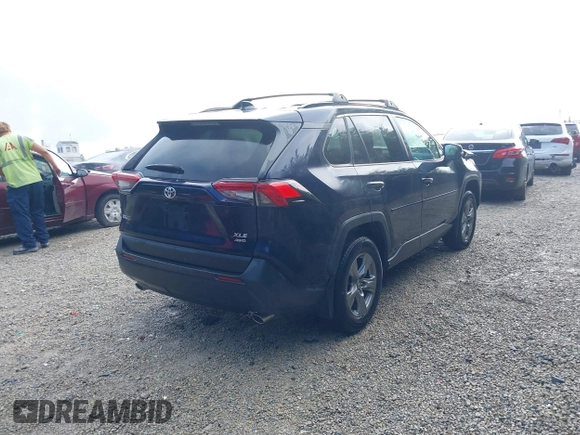 2022 Toyota RAV4 XLE with VIN 2T3P1RFV5NW259010, listed as a IAAI auction lot 42707037 with 60,955 mi miles and . Bid and sale history available at DreamBid. Image 4.