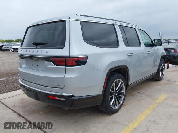 2022 Jeep Wagoneer Series III with VIN 1C4SJVDT7NS123927, listed as a IAAI auction lot 42086651 with 34,761 mi miles and . Bid and sale history available at DreamBid. Image 4.