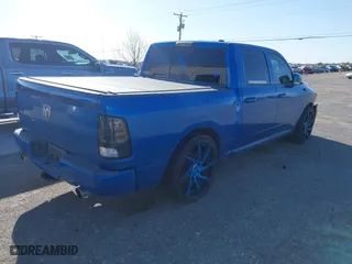 2010 Dodge Ram 1500 SLT with VIN 1D7RB1CT1AS181876, listed as a IAAI auction lot 41950727 with 190,272 mi miles. Bid and sale history available at carsss.com. Image 4.