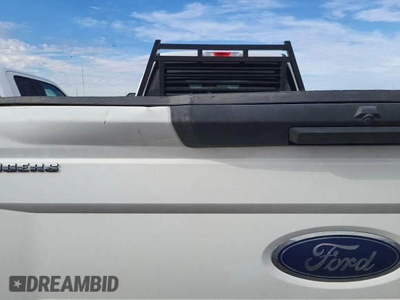 2019 Ford F-250 XL with VIN 1FT7W2B61KEG23823, listed as a IAAI auction lot 42670848 with 186,760 mi miles and . Bid and sale history available at DreamBid. Image 20.