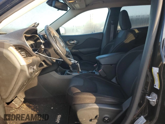 2017 Jeep Cherokee Latitude with VIN 1C4PJLCB3HW514461, listed as a Copart auction lot 55848785 with 50,768 mi miles and Salvage title. Bid and sale history available at DreamBid. Image 7.