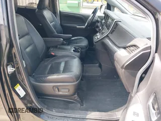 2017 Toyota Sienna SE with VIN 5TDXZ3DC4HS840494, listed as a IAAI auction lot 42418699 with 90,197 mi miles and . Bid and sale history available at DreamBid. Image 5.