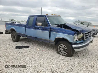 1996 Ford F-250 z VIN 1FTHX26F0TEA10475, wystawiony jako Copart lot #53327235 z przebiegiem 307 273 mil mil oraz Szkoda całkowita • Salvage title. Historia ofert i sprzedaży dostępna na DreamBid. Obrazek 4.