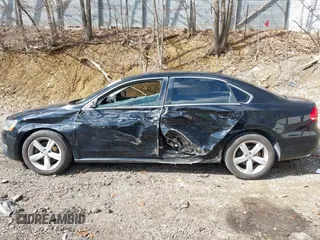 2013 Volkswagen Passat SE w/Sunroof & Nav with VIN 1VWBP7A35DC133246, listed as a IAAI auction lot 41972079 with 97,785 mi miles. Bid and sale history available at carsss.com. Image 14.