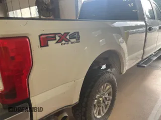 2019 Ford F-250 XL z VIN 1FT7W2BTXKED46997, wystawiony jako IAAI lot #42737714 z przebiegiem 124 075 mil mil oraz . Historia ofert i sprzedaży dostępna na DreamBid. Obrazek 10.