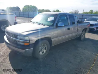 1999 Chevrolet Silverado 1500 LS with VIN 2GCEC19T0X1205414, listed as a IAAI auction lot 41971238 with 208,712 mi miles. Bid and sale history available at carsss.com. Image 2.